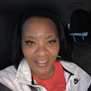 Meet your Posher, Aja